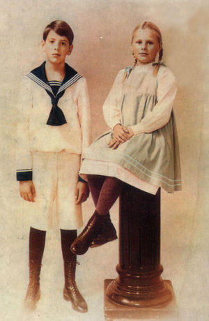 Фанни и Александр (1982)