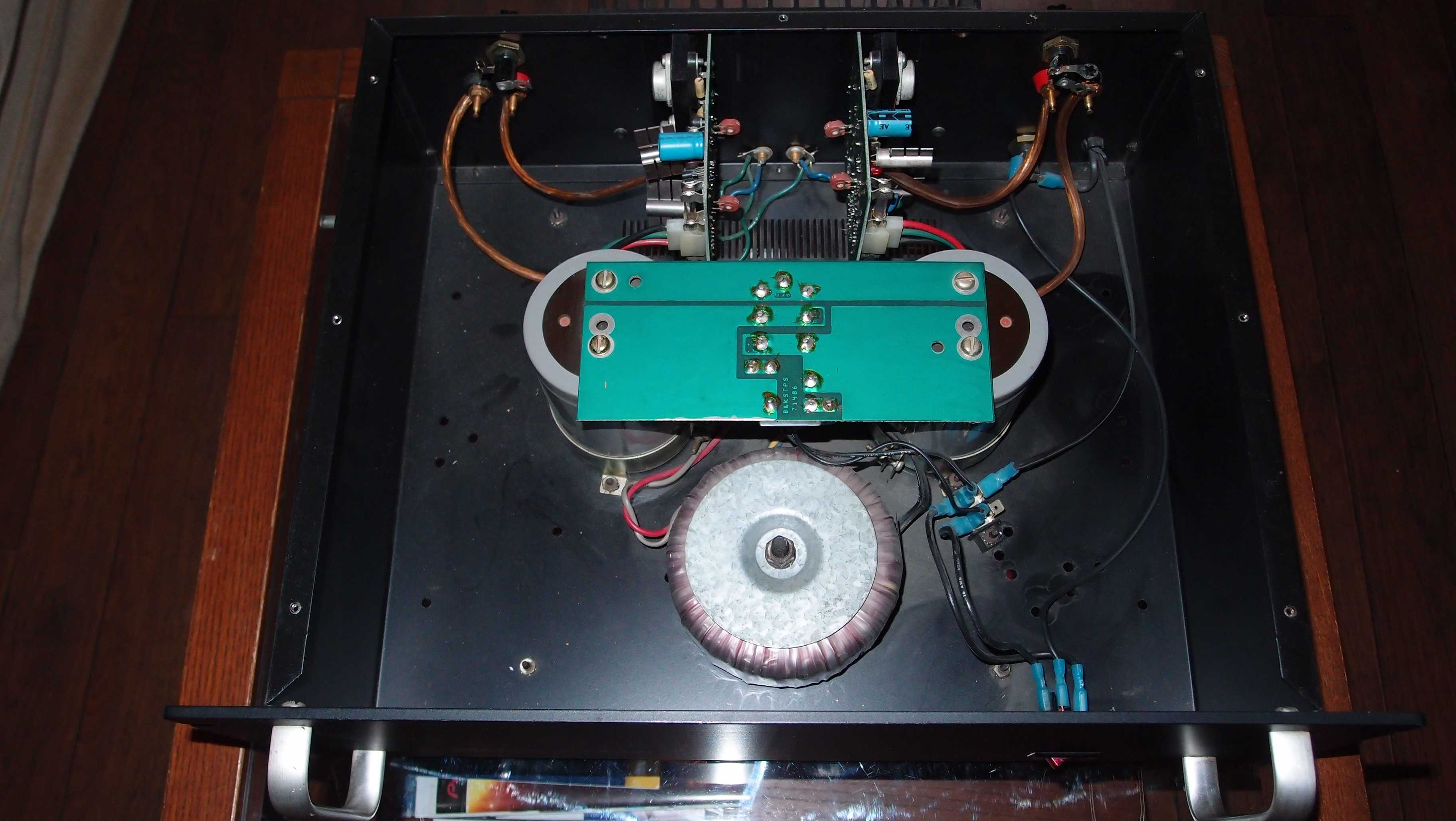 B&K Components ST140 Усилитель мощности HiFi.ru