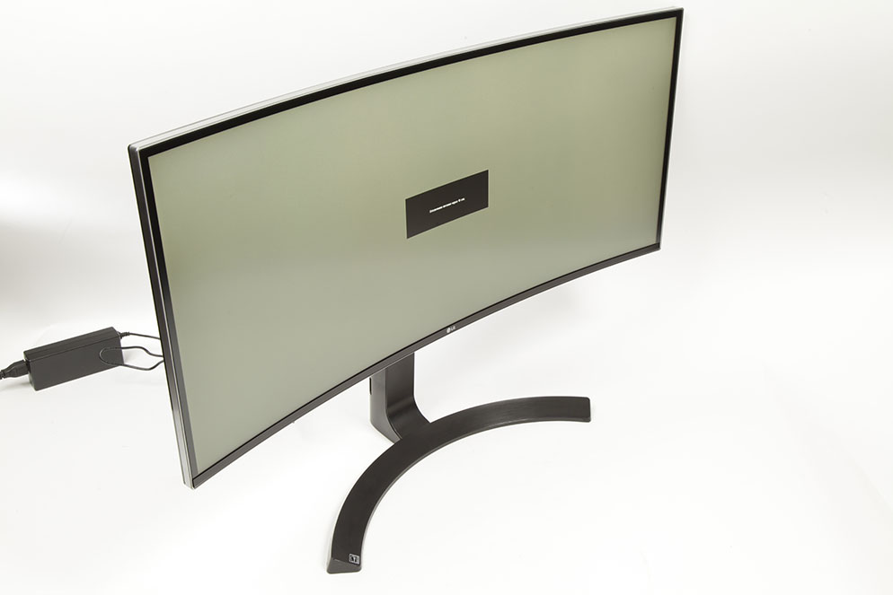 Широкоформатный изогнутый ЖК-монитор LG 34UC88-B LG 34UC88-B