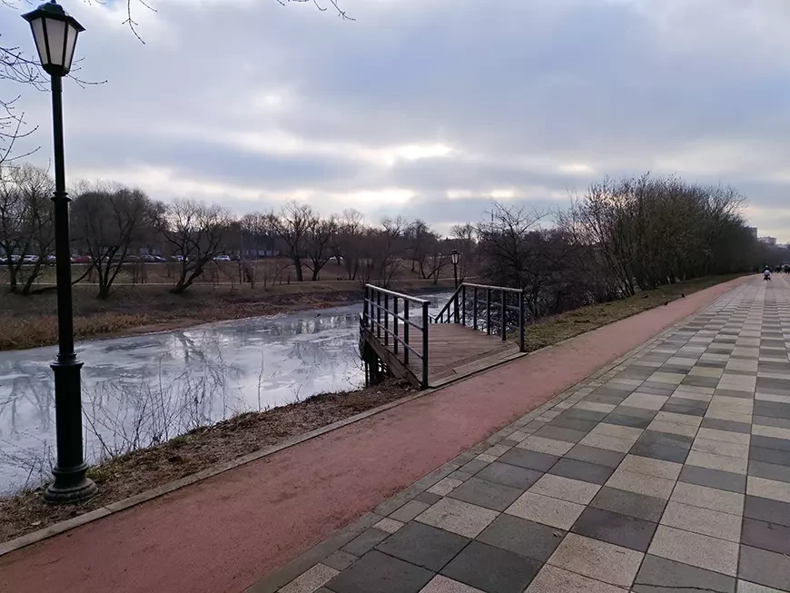 Примеры фотографий,
сделанных на смартфон iQOO 13