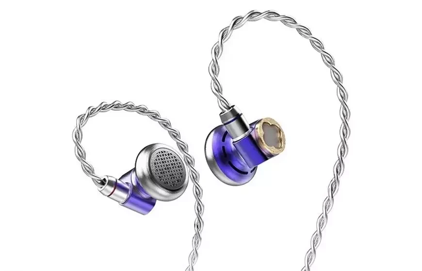 1. Astrotec Lyra Clover Limited