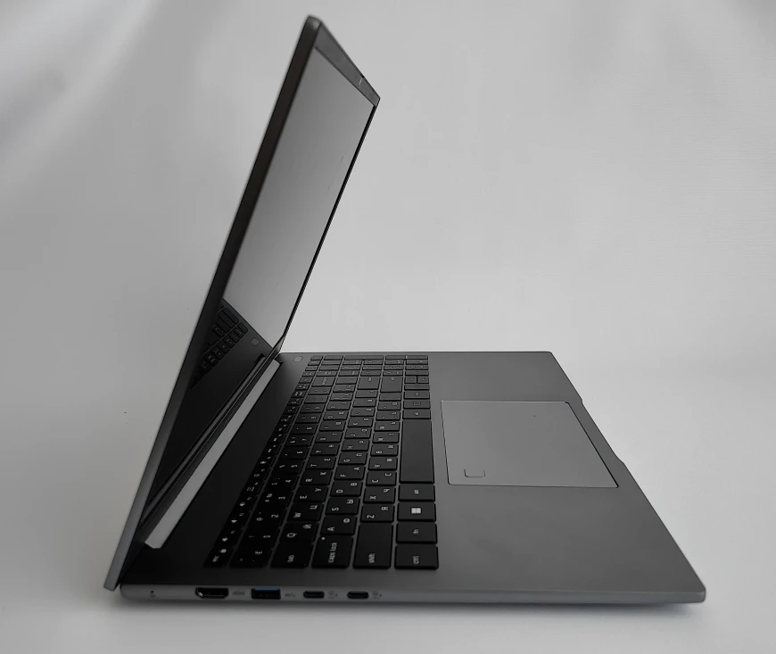 Ноутбук DIGMA PRO Pactos