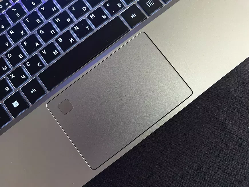 Ноутбук DIGMA PRO Fortis M