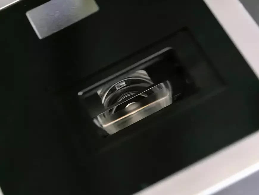 4K DLP-видеопроектор LG CineBeam S