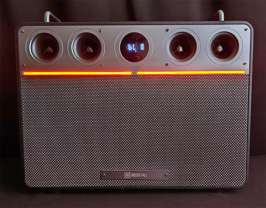 Беспроводная акустическая система / гитарный усилитель MusicHall SoundMaster Maestro