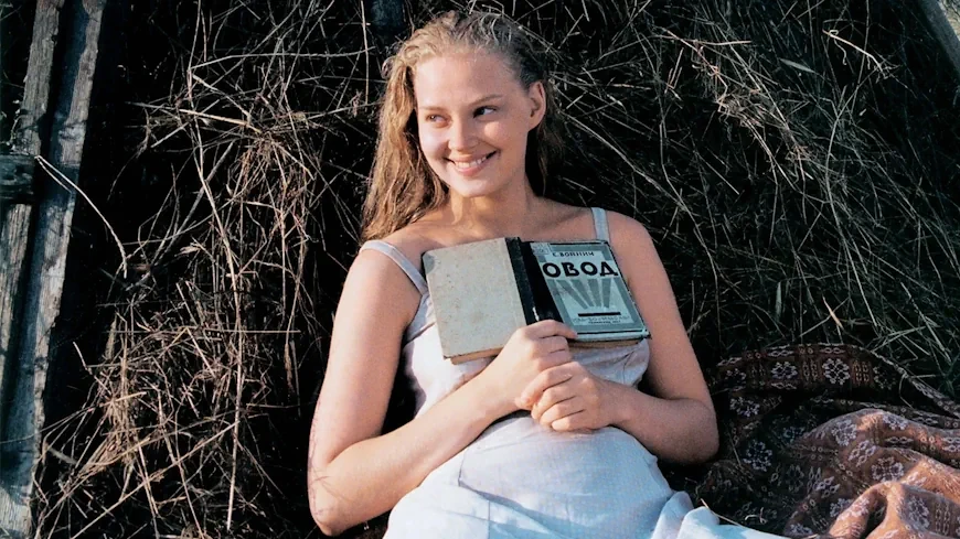 Бір-бірінің сиськиін соратын қыздар фото