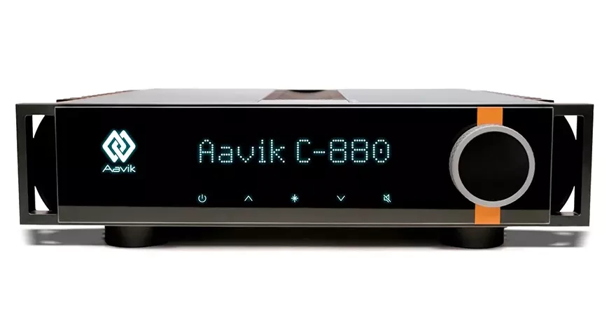 1. Aavik C-880