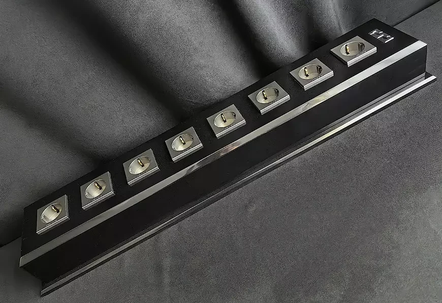 Распределитель питания Slonov Sound Design Soundstream-8 mkII