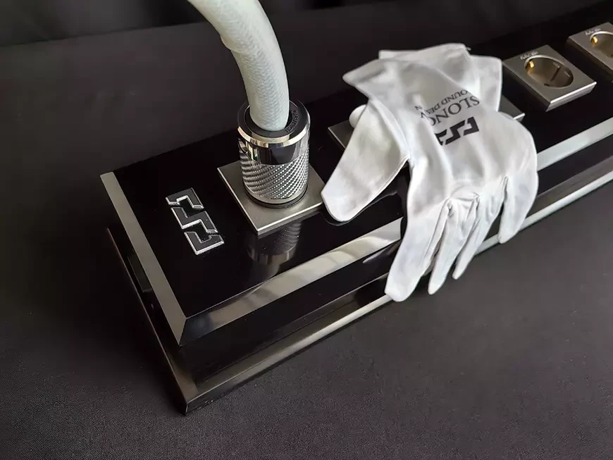 Распределитель питания Slonov Sound Design Soundstream-8 mkII