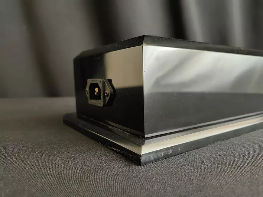 Распределитель питания Slonov Sound Design Soundstream-8 mkII