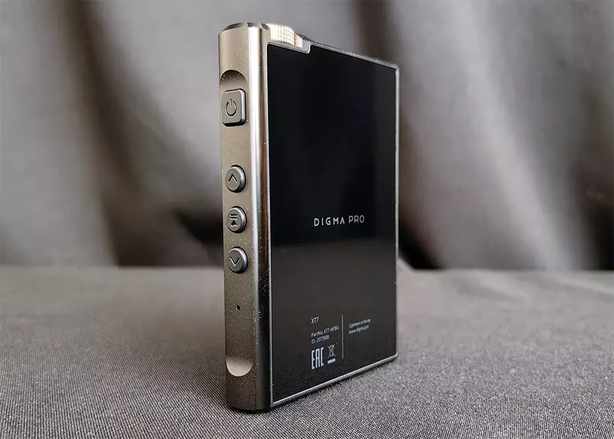 Портативный цифровой проигрыватель Digma Pro XT7