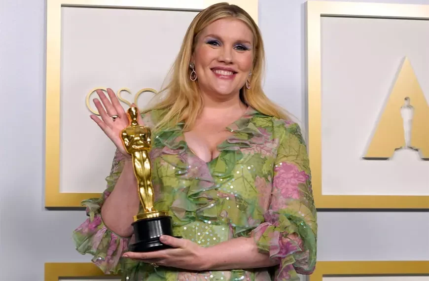 Эмиральд Феннел (Emerald Fennell)