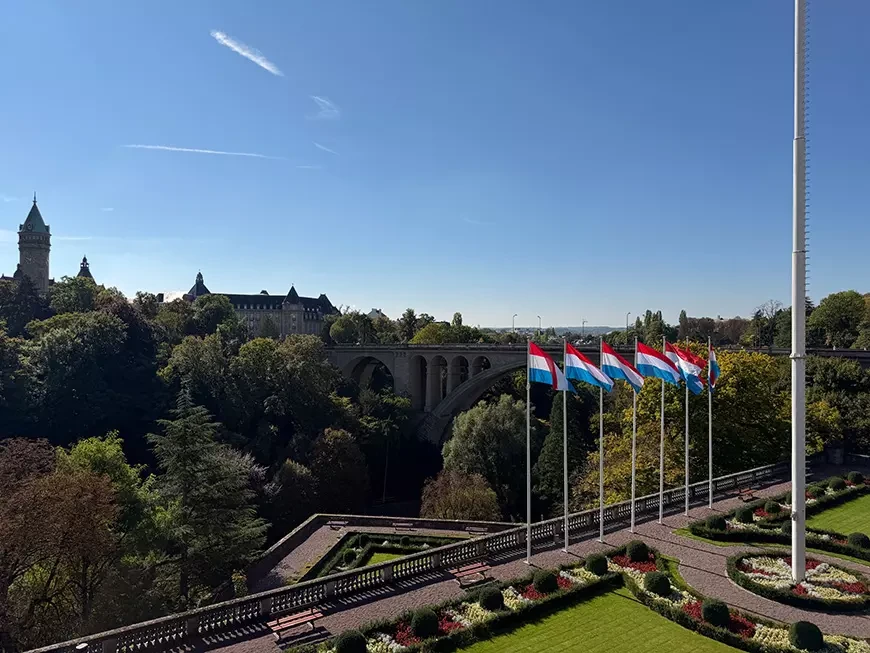 Примеры кадров, сделанных на камеру Apple iPhone 17 Pro Max