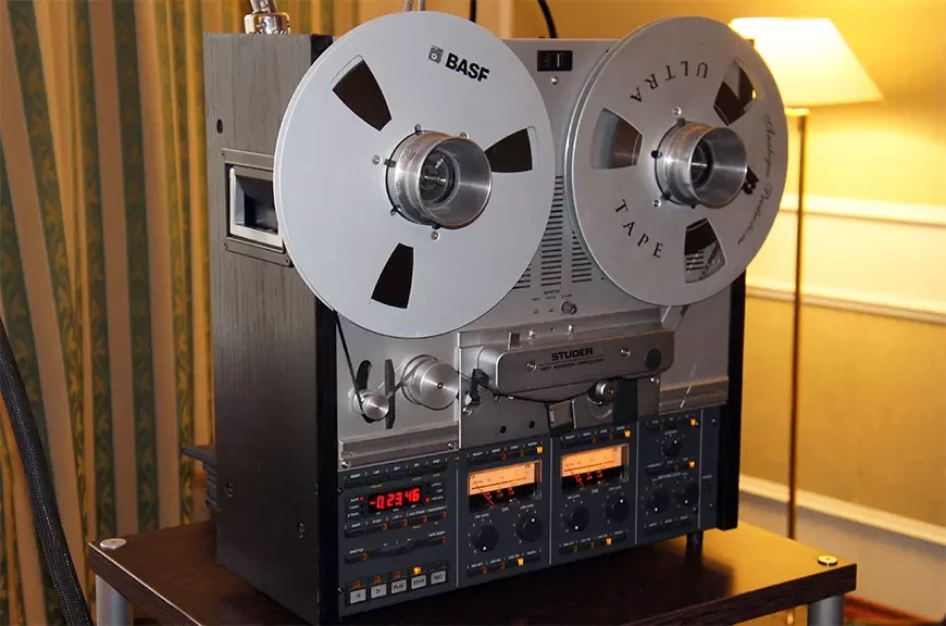 Фоторепортаж с главной российской выставки аудиотехники Hi-Fi & High End Show 2025