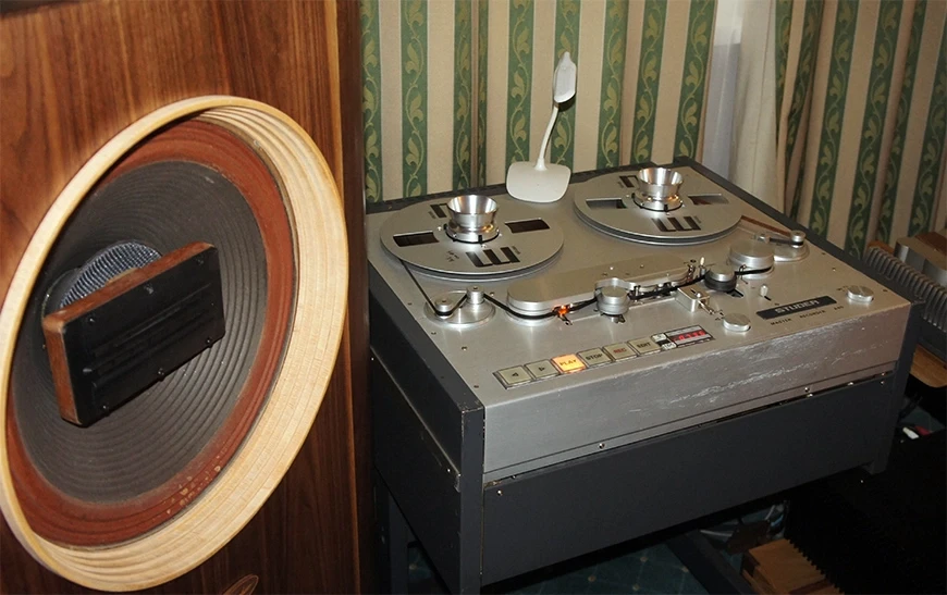 Фоторепортаж с главной российской выставки аудиотехники Hi-Fi & High End Show 2025