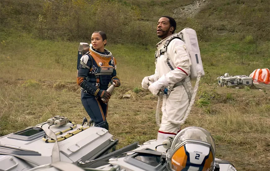 Затерянные в космосе / Lost in Space (2018)