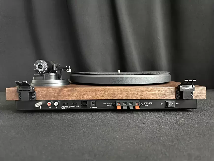 Музыкальный центр с проигрывателем винила MusicHall Inspiration