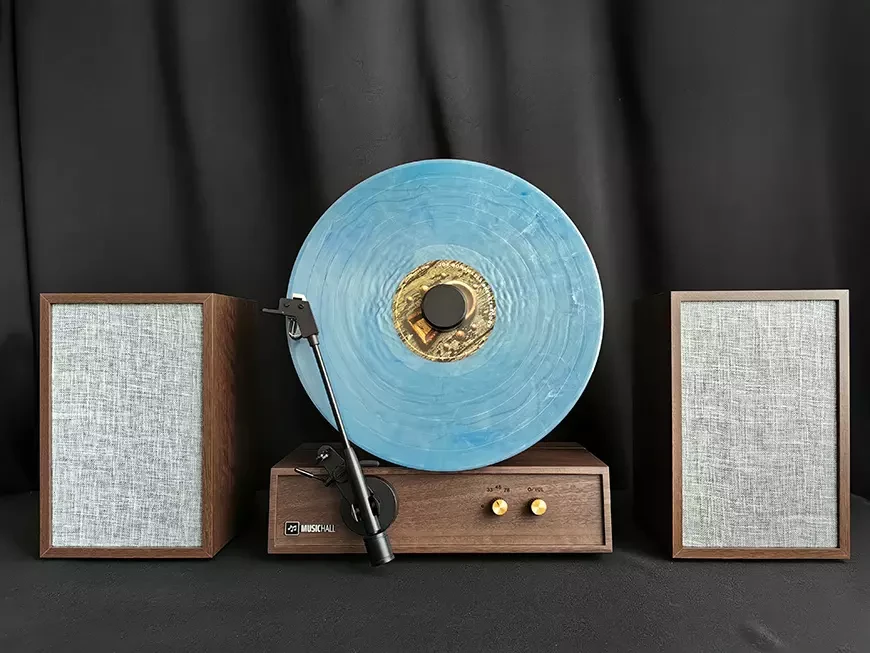 Музыкальный центр с проигрывателем винила MusicHall Fantasia Plus