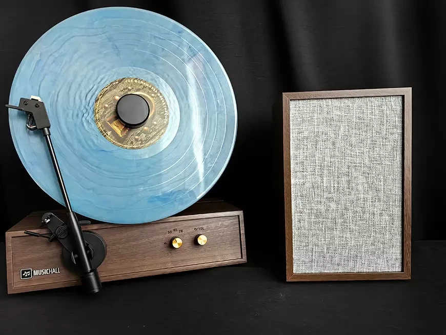 Музыкальный центр с проигрывателем винила MusicHall Fantasia Plus