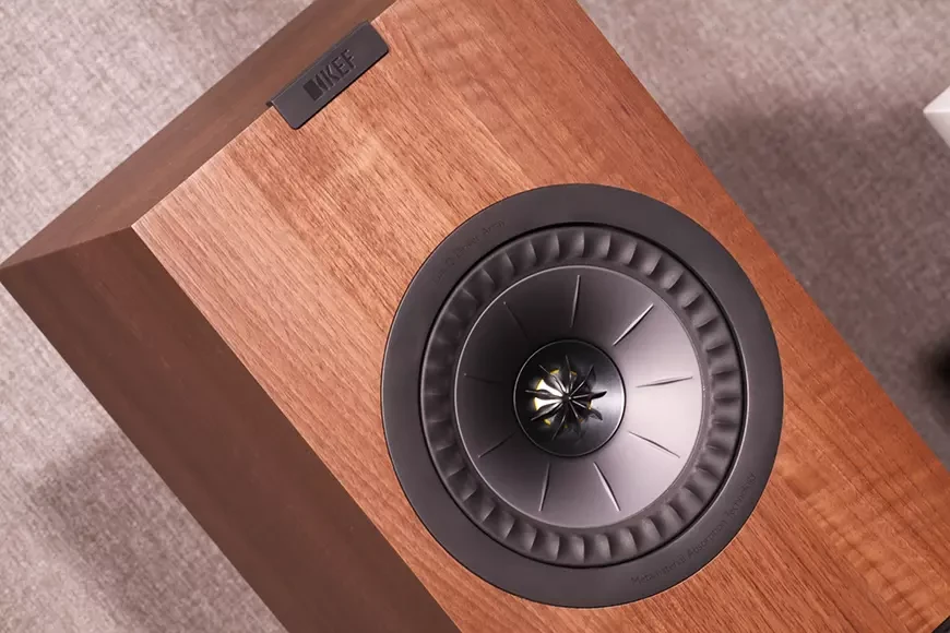 Полочные акустические системы KEF Q3 Meta