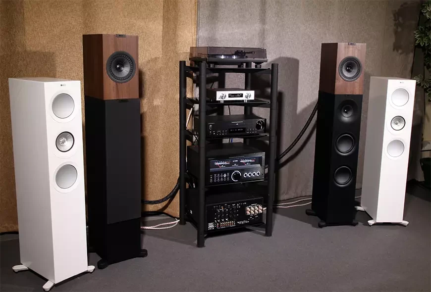 Полочные акустические системы KEF Q3 Meta