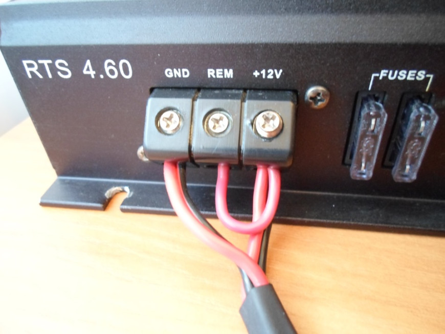 GND на усилителе