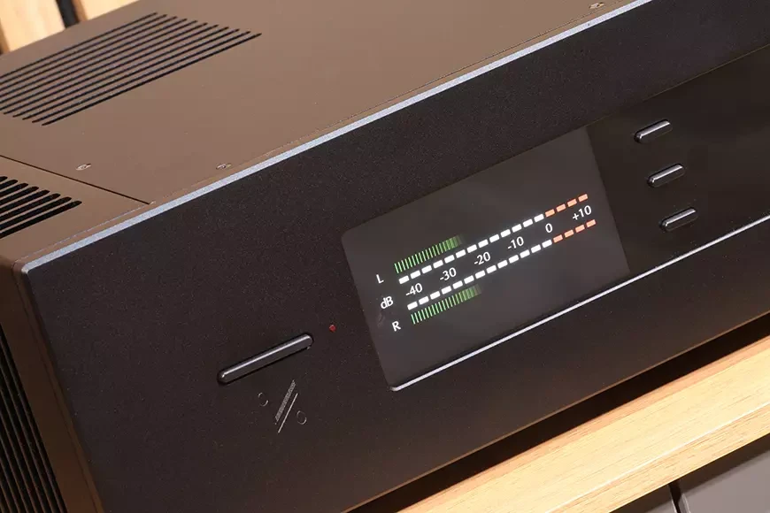 Стереофонический интегральный усилитель Quad Platina Integrated