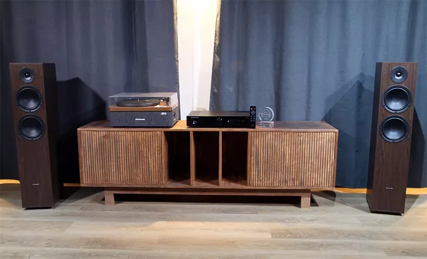 Акустические системы Phaze Audio Tilia 1 и интегральный усилитель Phaze Audio Volt