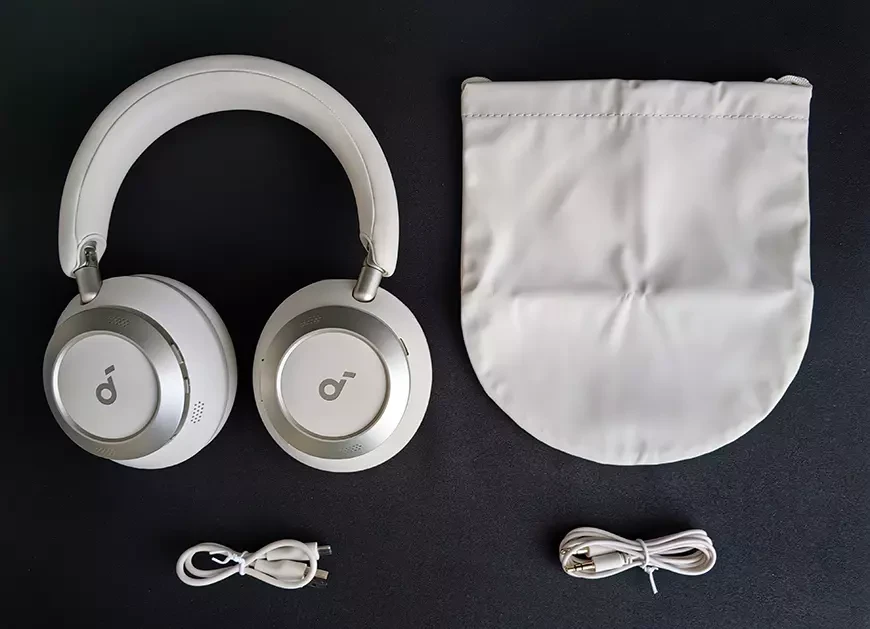 Стереофонические беспроводные наушники soundcore Space One Pro