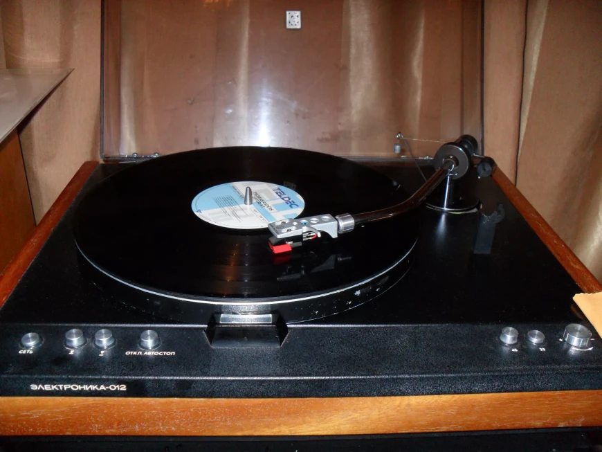 Электроника‑012