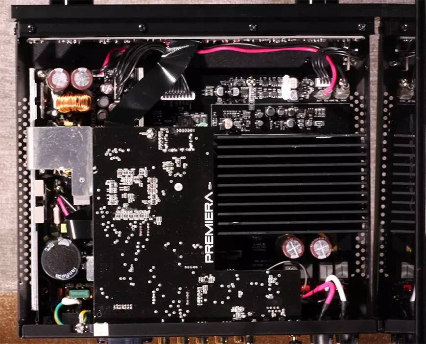 Интегральный стереофонический усилитель Premiera D2S