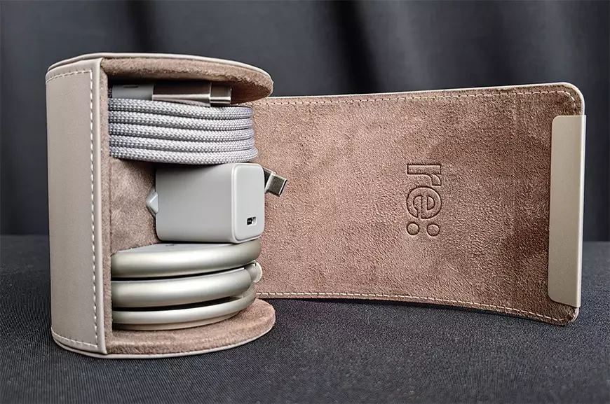 Премиальное зарядное устройство 3-в-1 restore: Hello, World Travel Set