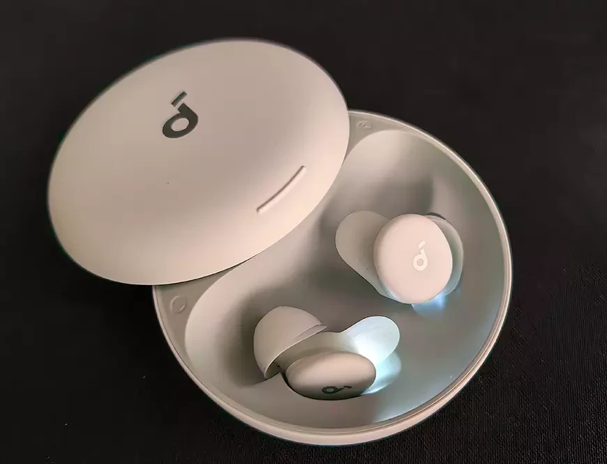 Стереофонические беспроводные наушники soundcore Sleep A30