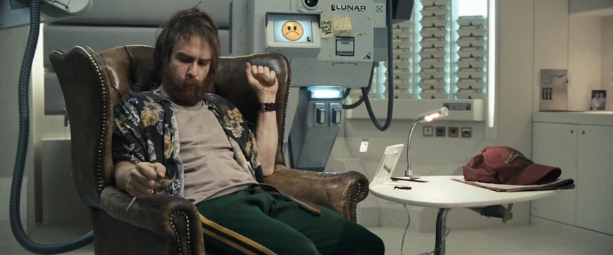 Луна 2112 / Moon (2009)