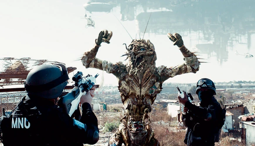 Район №9 / District 9 (2009)