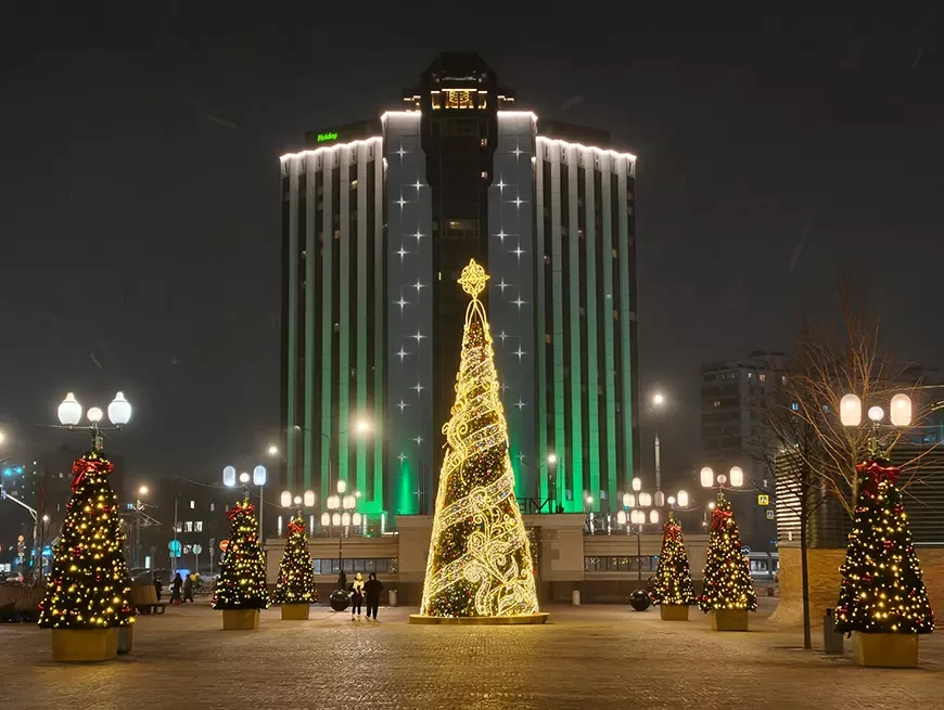 Примеры снимков, сделанных на камеру vivo X300 в режиме 200 Мп и Макросъемки