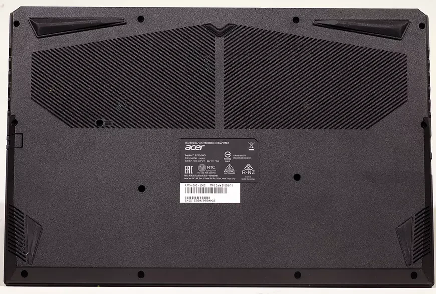 Игровой ноутбук Acer Aspire 7 A715-59G-55GC