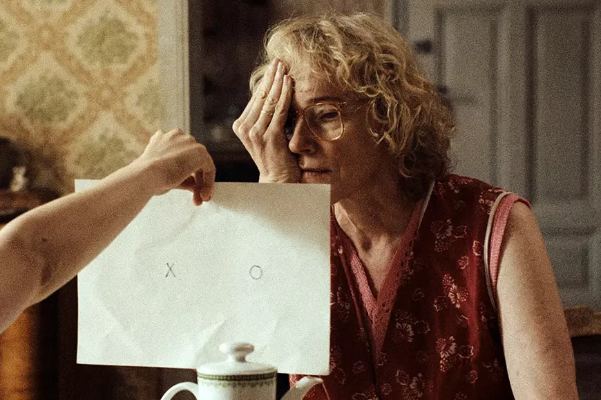 3. Звук падения / In die Sonne schauen (2025)