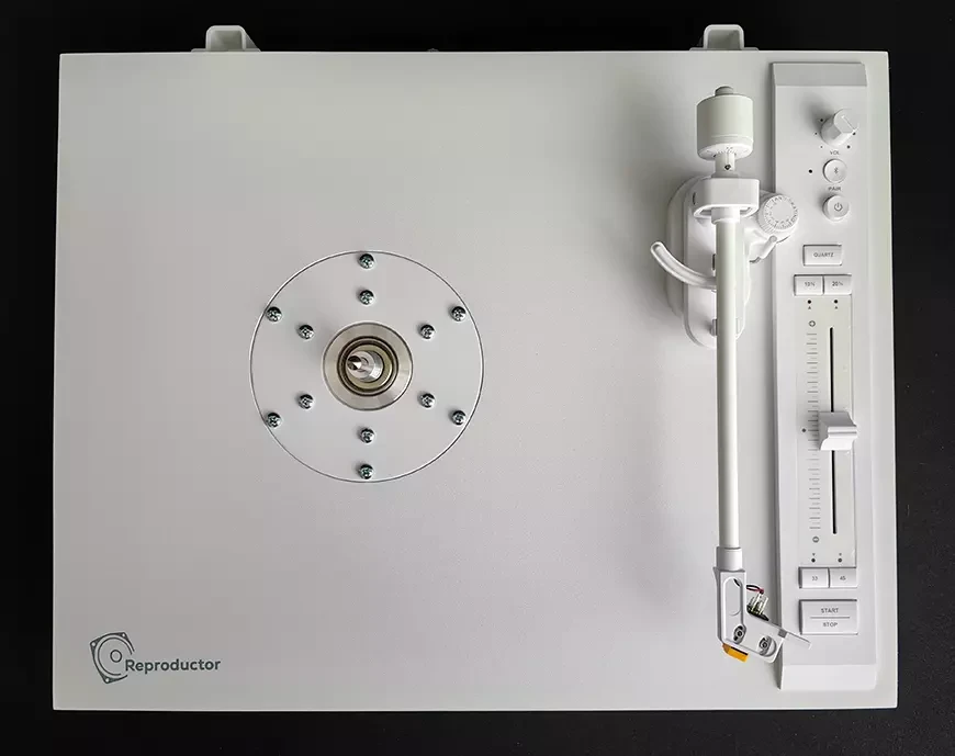 Проигрыватель виниловых пластинок Reproductor RP-300BT