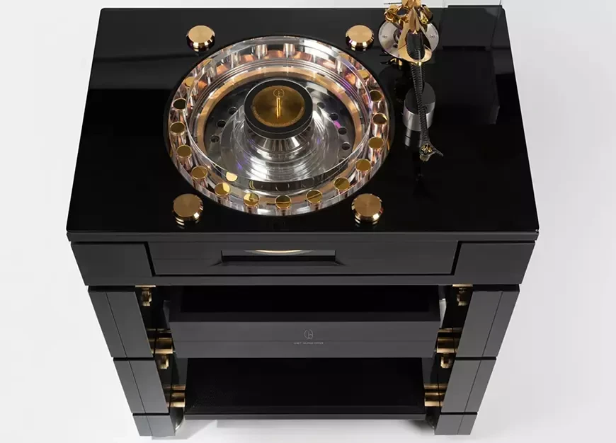 Wilson Benesch GMT One