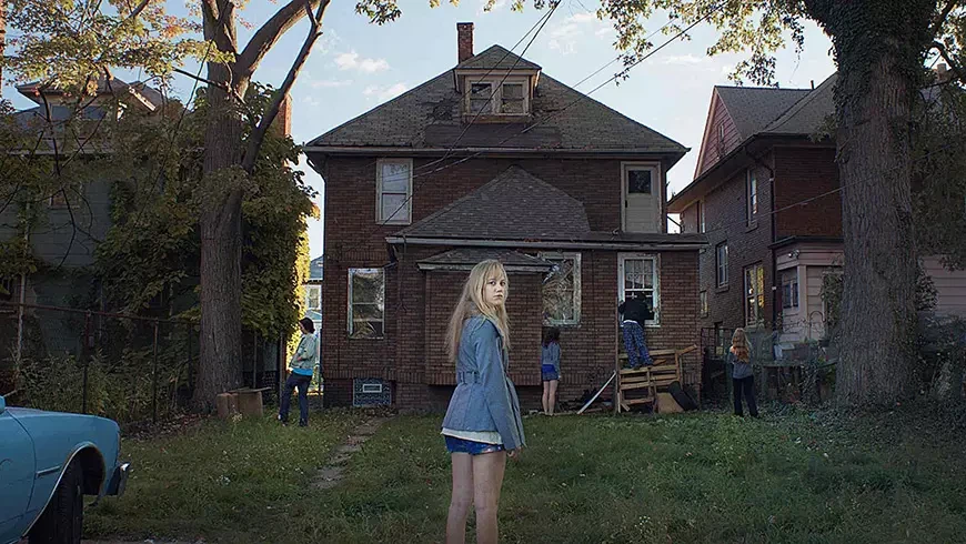Оно приходит за тобой / It Follows (2014)