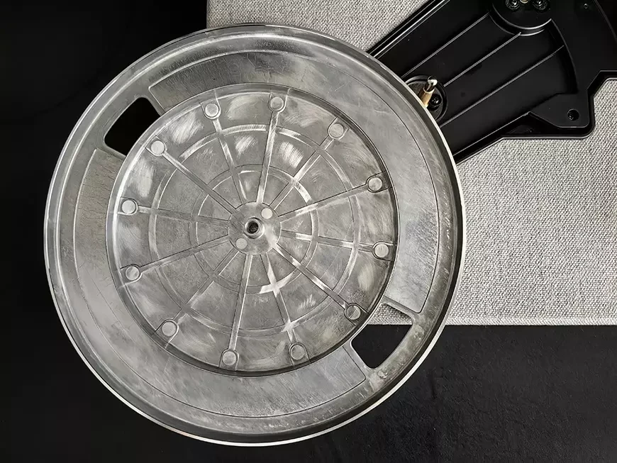 Проигрыватель винила с встроенной акустикой Reproductor RP-430