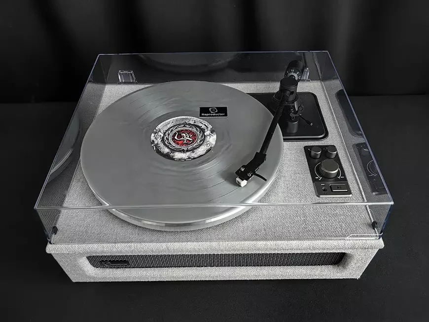 Проигрыватель винила с встроенной акустикой Reproductor RP-430