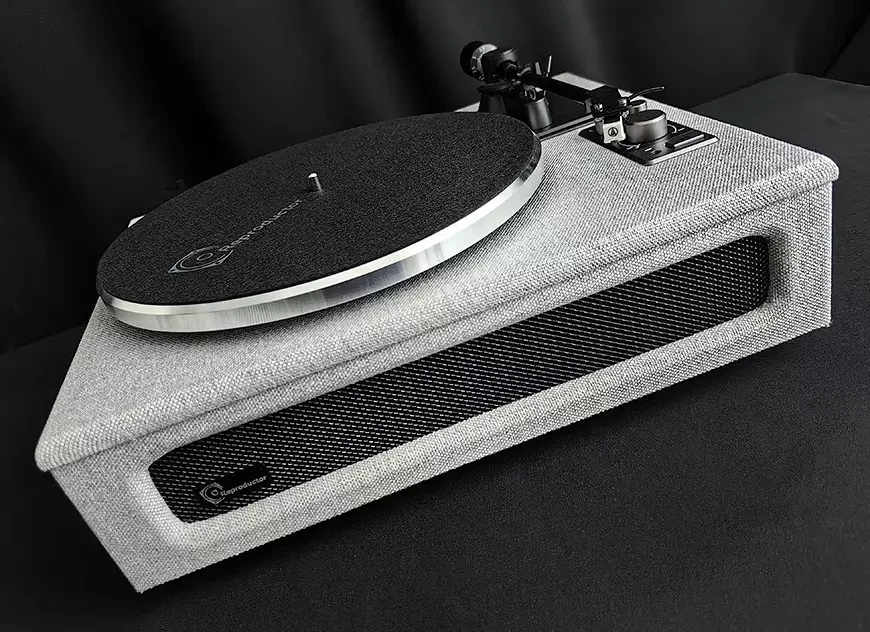 Проигрыватель винила с встроенной акустикой Reproductor RP-430