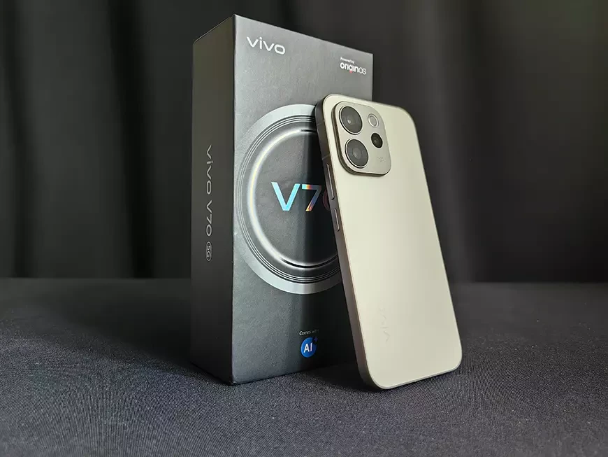 Смартфон vivo V70