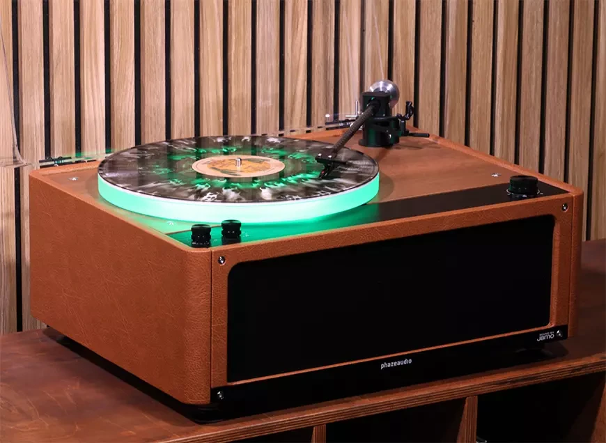Проигрыватель виниловых пластинок со встроенной акустикой Phaze Audio Julia