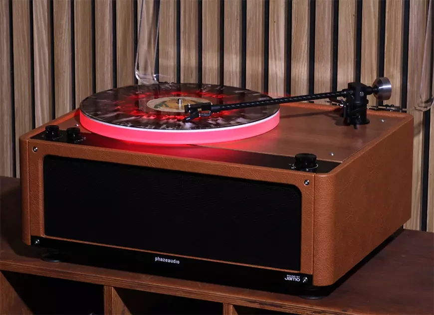 Проигрыватель виниловых пластинок со встроенной акустикой Phaze Audio Julia