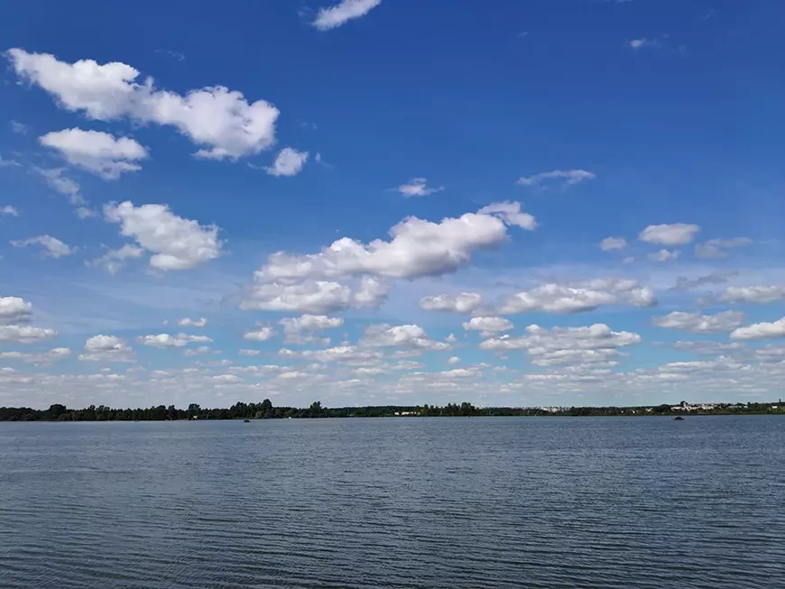 Примеры фотографий, сделанных камерой iQOO Z11