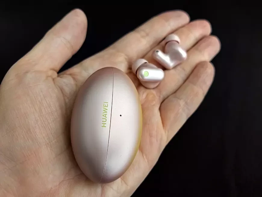 Стереофонические полностью беспроводные наушники HUAWEI FreeBuds Neo