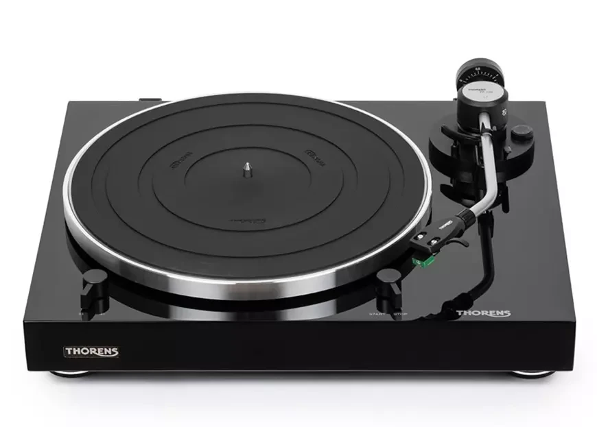 13. Thorens TD 204 – проигрыватель винила 2023-2024 годов